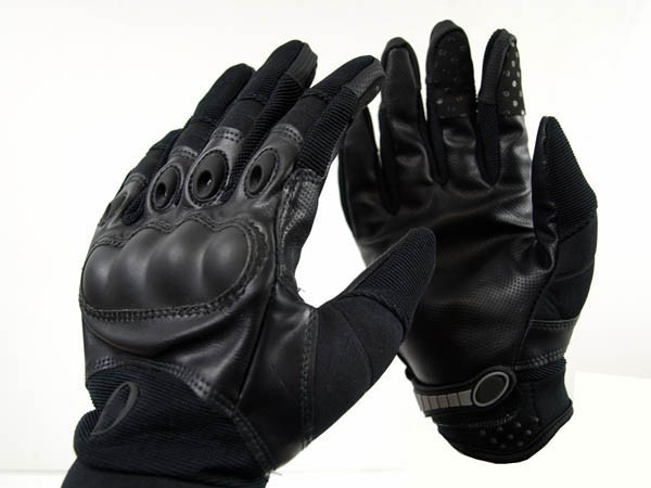 GUANTES DE COMABTE NEGROS CON REFUERZO EN LOS NUDILLOS