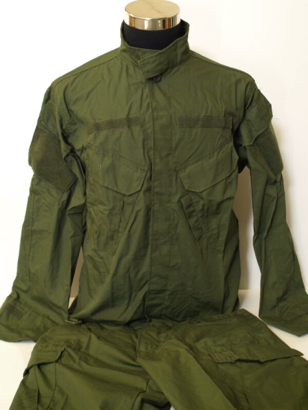 UNIFORME ( GUERRERA+PANTALON ) GREEN RANGER